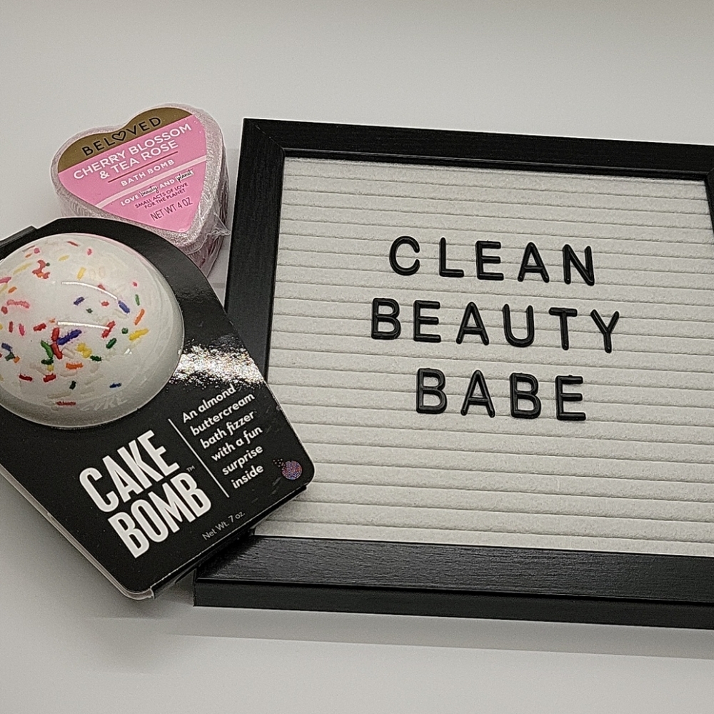 Set of 2 bath bombs